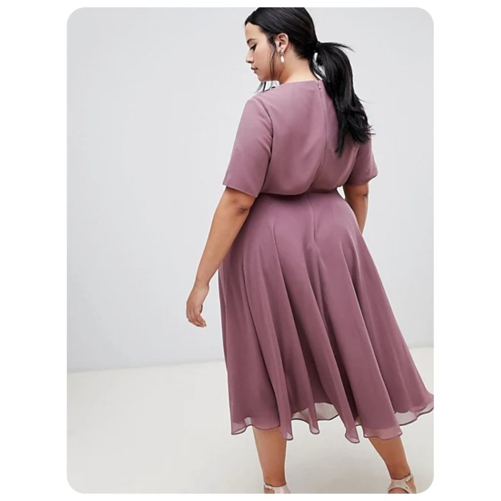 Asos Curve Midi Dress w/ 3D Embellished Neckline sz US 24 - Picture 3 of 9